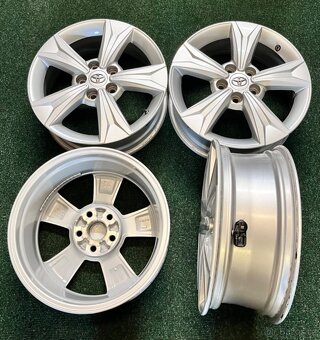 5x114,3 R17 Originál Alu Toyota C-HR - TOP stav - 16