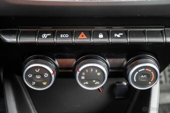 Dacia Duster 84 kW (2019) - 16