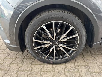 Toyota C-HR Hybrid 1.8 72kW Aut. 78tkm Keyless par. kamera - 16