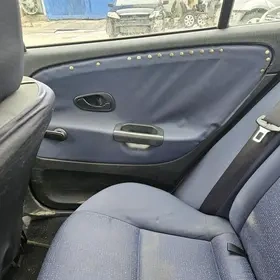 Mitsubishi Carisma 2003 - 16