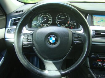 BMW Řada 5 530d GT xDrive PANORAMA LED - 16
