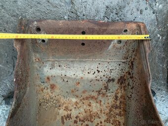 Minibagr Caterpillar 301.8 - 16