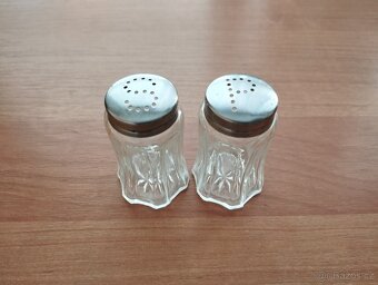 Váza orientální motiv, hrnky, porcelán aj. - 16