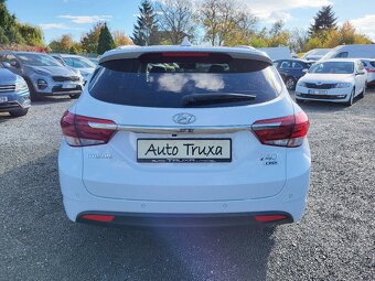 HYUNDAI i40 Wagon 1.7 CRDi 16V 104kW EXPERIENCE SUCCESS - ČR - 16