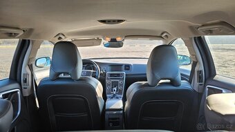 Volvo V60, 2.4 D6 AWD 162 kW PLUG-IN HYBRID - 16