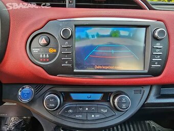 Toyota Yaris 1.5 Hybrid,Automat,ČR,Kamera,Serviska,2.Majitel - 16