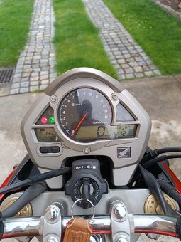 Honda Hornet 600 - 16