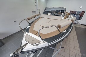 TRIDENT 640 SUNDECK - 16