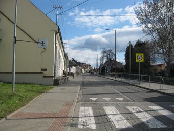 Obchodní prostory k pronájmu, Uh. Hradiště - 16