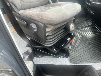 OBYTNÉ AUTO M1 Iveco Daily 3.0, 132kW AUTOMAT - 16