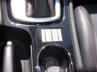 Ford Mondeo kombi 2,0TDCi 103kW,automat,prov.8.2009 - 16