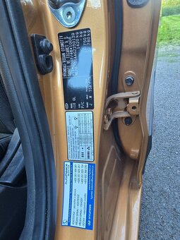 Prodám Hyundai i 10 v perfektním stavu - 16