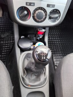 Opel Corsa D 1. 2. Essentia LPG 2014 - 16