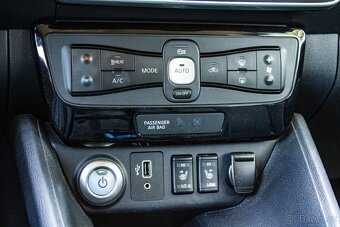 Nissan Leaf Tekna e 62kWh 160kw 400km Dojadz - 16