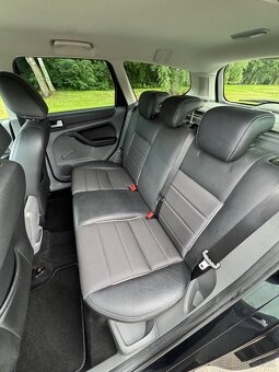 Ford FOCUS 1,6 16V combi -  Black Magic - 16