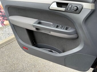 ►VW TOURAN 1,6 MPI UNITED - 75 kW, 7 MÍST, DEŠŤ. SENZOR◄ - 16