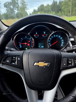 Chevrolet Cruze 2,0 nafta 120kw - 16