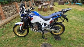 Honda afrika twin CRF 1100 rok 22 najeto 22tkm - 16