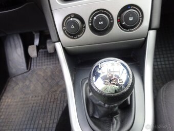 Peugeot 308 1.6i r.v.2010 serviska STK:9/2027 - 16