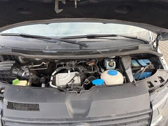 Volkswagen Transporter 2.0 TDi 1.maj.ČR 9míst long - 16