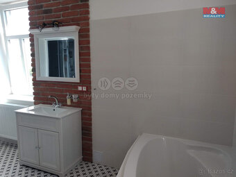 Prodej bytu 2+1, 88 m², Krnov, ul. Revoluční - 16