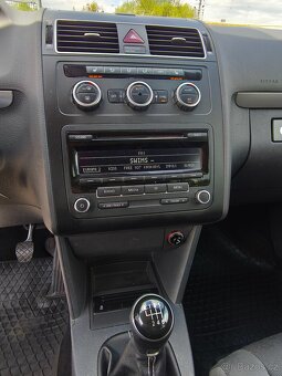 VW Touran 2.0TDi 103kw,MATCH,7míst,r.2012,2xklíč,Tažné,ALU - 16