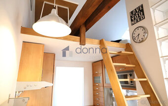 Pronájem podkrovního bytu 2+kk, 60m², ul. Řehořova, Praha 3  - 16