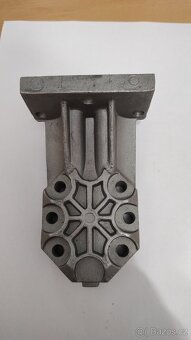 Štípač dříví 4 a 5 tun – hydraulické čerpadlo – NOVÉ - 16