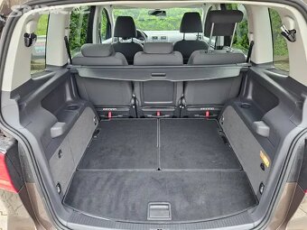 VW Touran 2.0 TDI 103W,1.Maj.159tis,Km,7.Míst,Highline,Tažné - 16