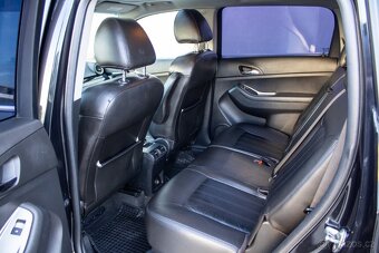 Chevrolet Orlando - 16