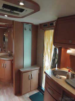 PRODÁM DVOUOSÝ KARAVAN CAMEO BESSACAR 550 GL - 16