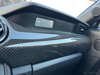Ford Mustang 5.0Ti-VCT V8 GT nové v ČR 9900km - 16