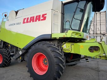 Sklízecí mlátička Claas Lexion 560, žací lišta V750 Vario, d - 16