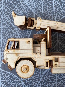 Nový dřevěný model TATRA 815-7 UDS - 16