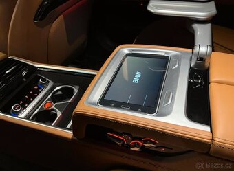 BMW 740 Ld xDrive Sportautomatic, rok 2021 - 16