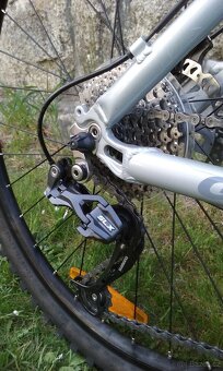 Horské kolo Giant Terrago 3 "S" - 16