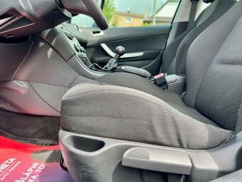 Peugeot 308 1.4i 70 kW Klima,Servis,Stav - 16
