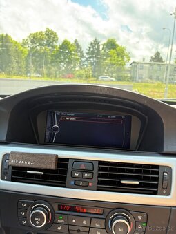 BMW e90 330d lci - 16