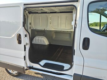 RENAULT TRAFIC 2,0DCI 84kW 172t.KM R-2014 VELKÁ VÝBAVA 1-MAJ - 16