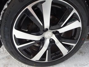 Peugeot 2008 1,6 BlueHDI, GT LINE - 16