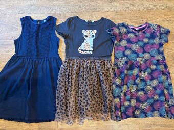 Balík oblečení pro holčičku 134-140, kusů 19ks, bunda next - 16