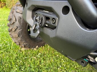 CFMOTO Gladiator X1000 G3 Premium T3b-černé barvy, rok 2024 - 16