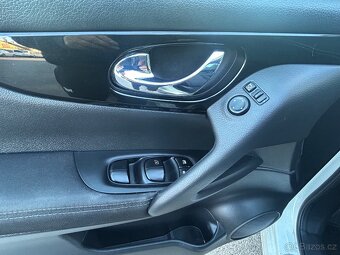 Nissan Qashqai 1.6 Dig-T 120kw N-Connecta 2017 ČR 1m 53600km - 16