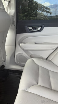 olvo XC60 2.0 B4 mHEV Plus Bright AWD A/T - 16