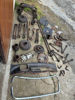 směs auto dílů pro veterány Citroen - 16