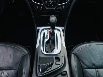 Opel Insignia 2.0CDTi AUTOMAT VÝHŘEV LED SERVISKA TAŽNÉ - 16