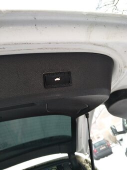 prodám Q7 S-line automat nez.top.na DO - 16