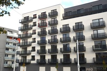 Pronájem novostavby bytu 1+kk s balkonem v centru Olomouce,  - 16