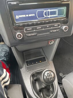 Volkswagen Touran - 16