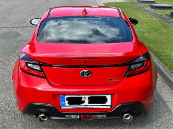TOYOTA GR86 2.4 6MT - TOP - 16
